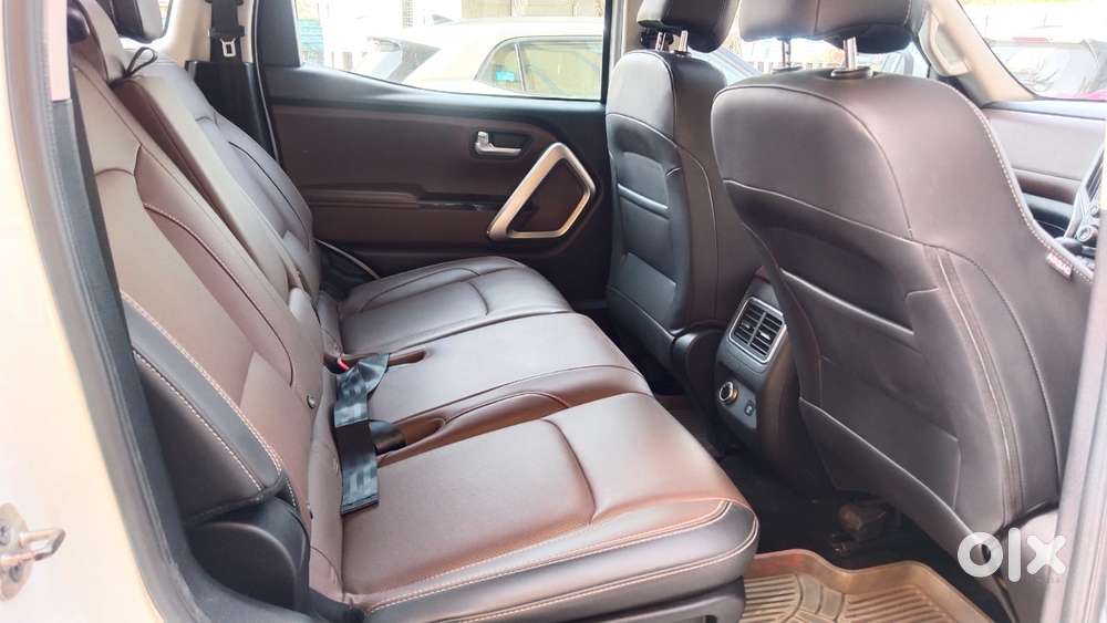 Mahindra Scorpio-n 2.0 Z8 Petrol At 7 Str, 2023, Petrol