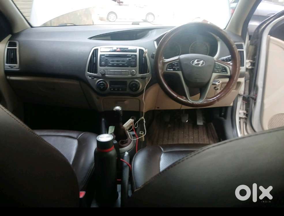 Hyundai I20 Sportz 2013 Petrol + Cng