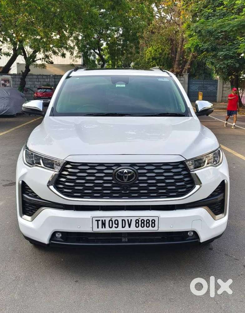 Toyota Innova Hycross 2.0 Zx (o) Hybrid 7 Str, 2024, Petrol