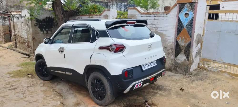 Tata Punch Rhythm 2023