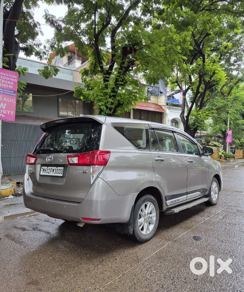 2020 Innova Crysta Auto 93000 Km With Service Record