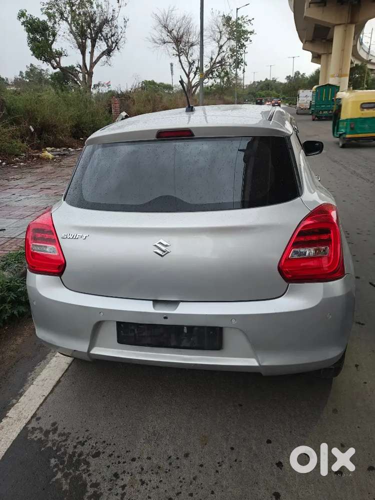 Maruti Suzuki Swift 2022 Petrol 26800 Km Driven