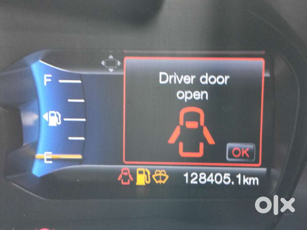 Ford Endeavour 2.2 Titanium At 4x2, 2016, Diesel