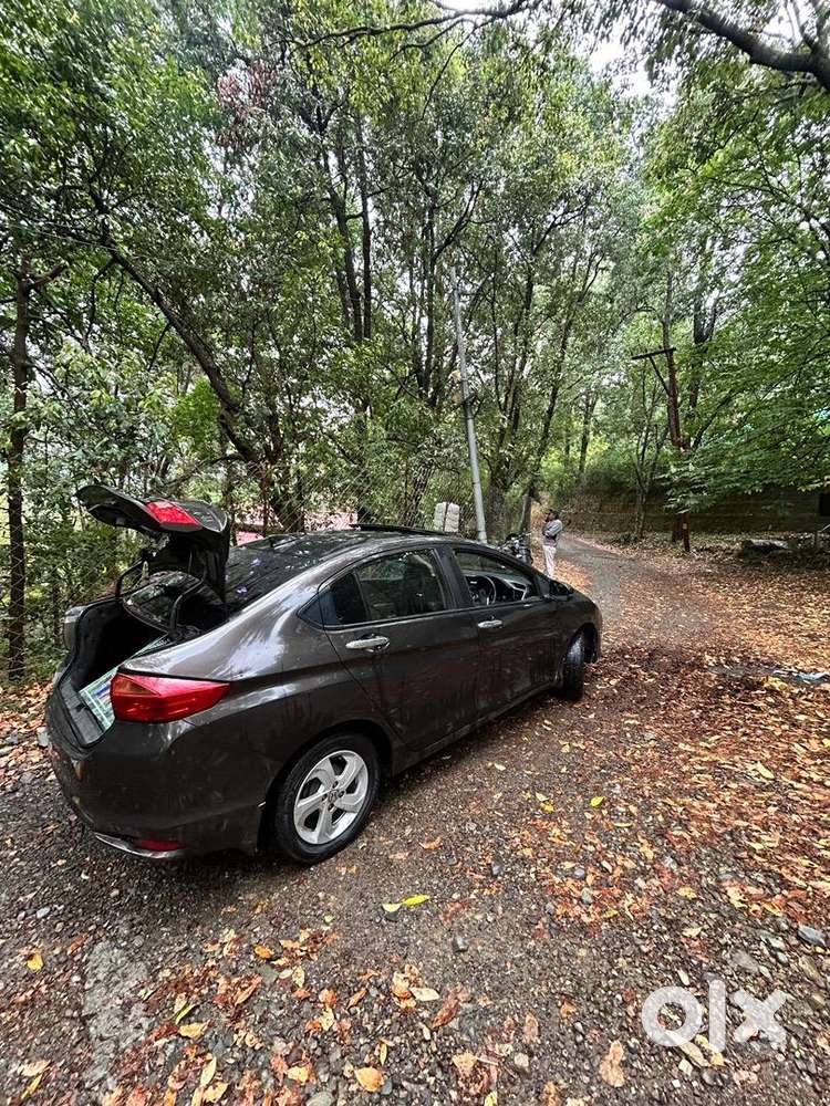Honda City 2014 Diesel With Sunroof And Push Start