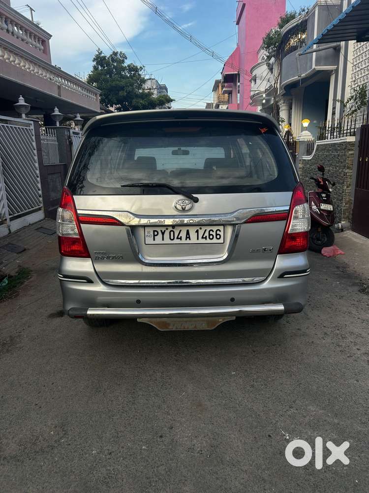 Toyota Innova 2.5 G (diesel) 8 Seater Bs Iv, 2015, Diesel