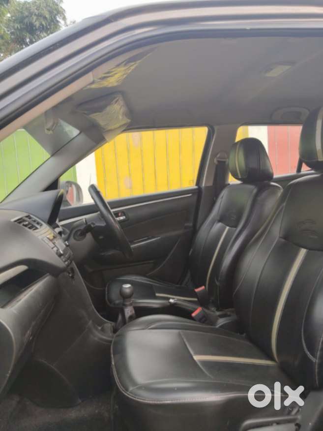 Maruti Suzuki Swift Vxi 1.2 Abs Bs-iv, 2017, Petrol