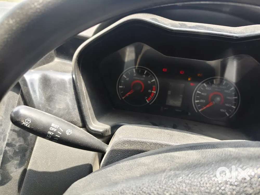 Mahindra Kuv100 K4+ Pure Petrol