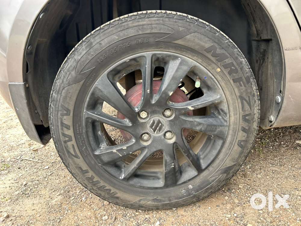 Maruti Suzuki Swift 2014 Petrol Manual