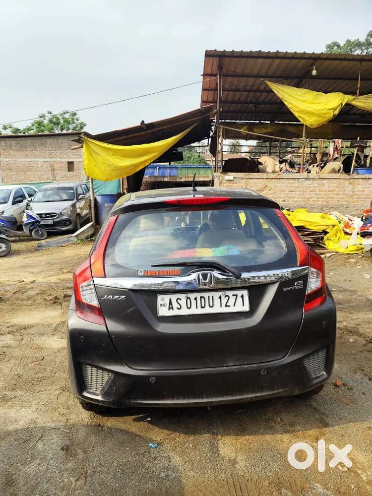 Honda Jazz 1.2 V Cvt I-vtec (2018) For Sale In Excellent Condition