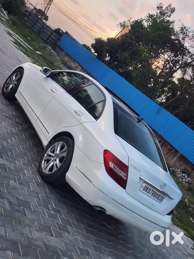 Mercedes-benz C-class Full Insurance Petrol Well Maintained