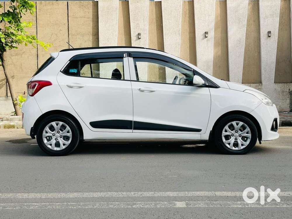 Hyundai Grand I10 2015 Diesel 80000 Km Driven
