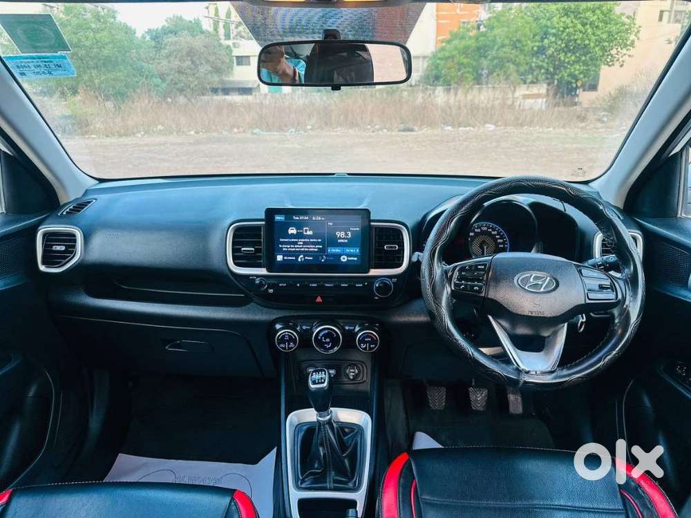 Hyundai Venue Sx Dual Tone Turbo, 2021, Petrol