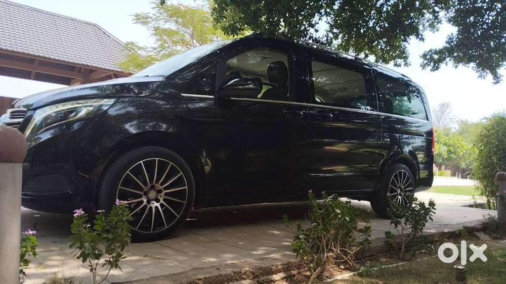 V Class Single Hand Driven