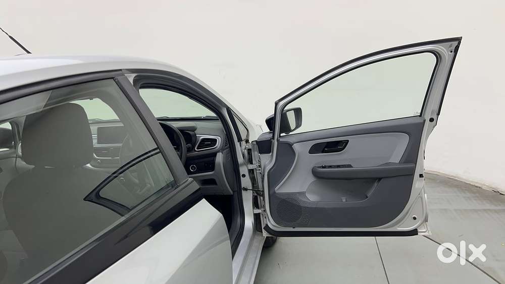 Tata Altroz 1.2 Xt, 2021, Petrol