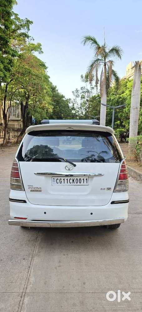 Toyota Innova 2.5 Vx 7 Seater Bs Iv, 2012, Diesel