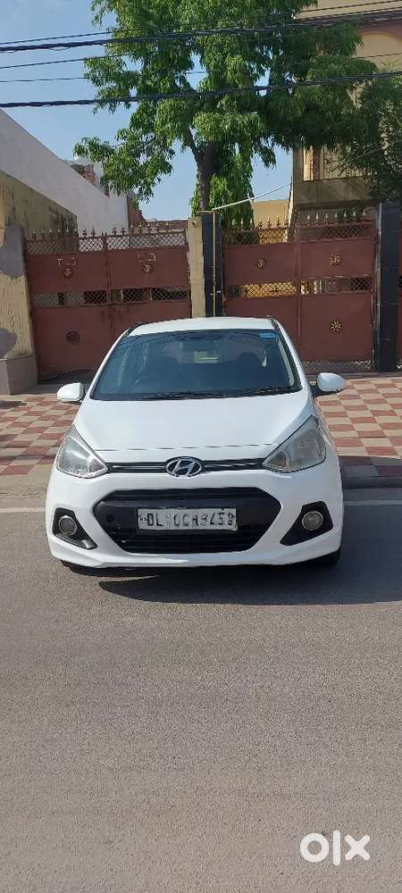 Showroom Condition Grand I10 Asta (o) 1.2 Auto Push Button Start