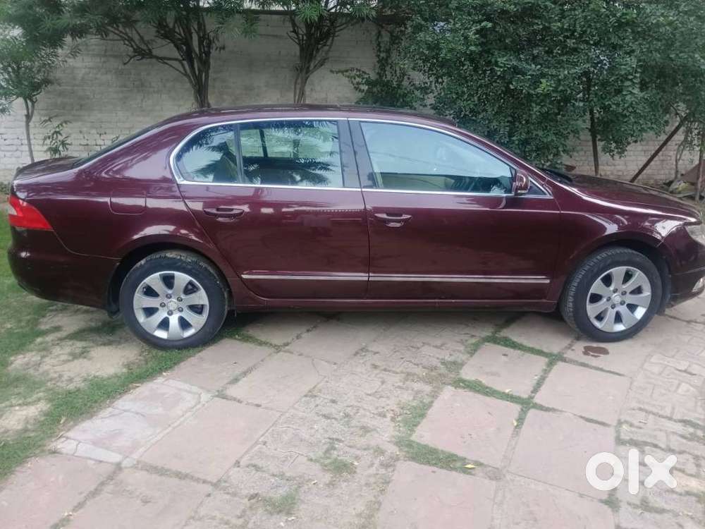 Skoda Superb Corporate 1.8 Tsi Mt, 2011, Petrol