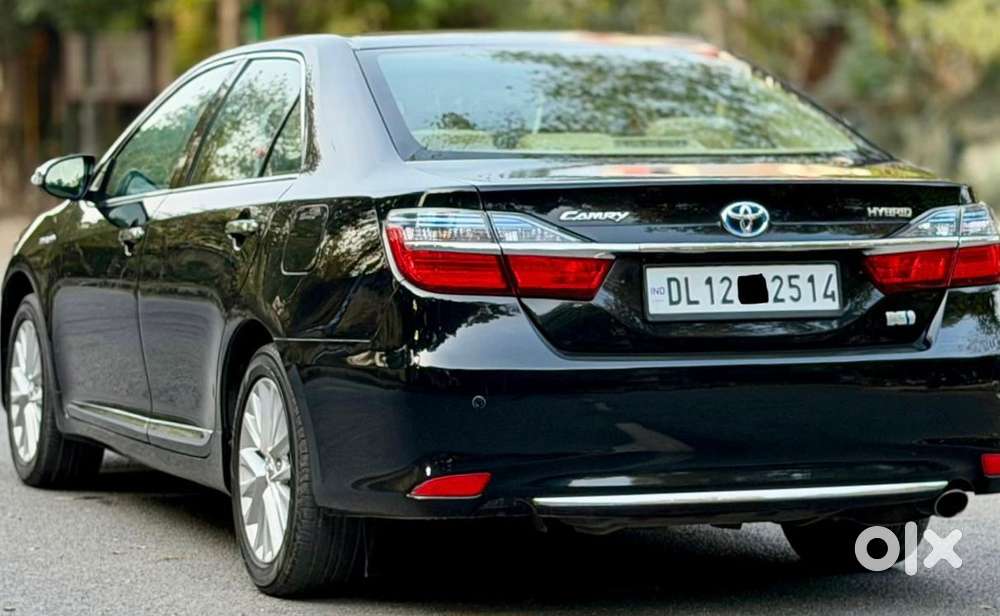 Toyota Camry 2.5 Hybrid, 2017, Cng & Hybrids
