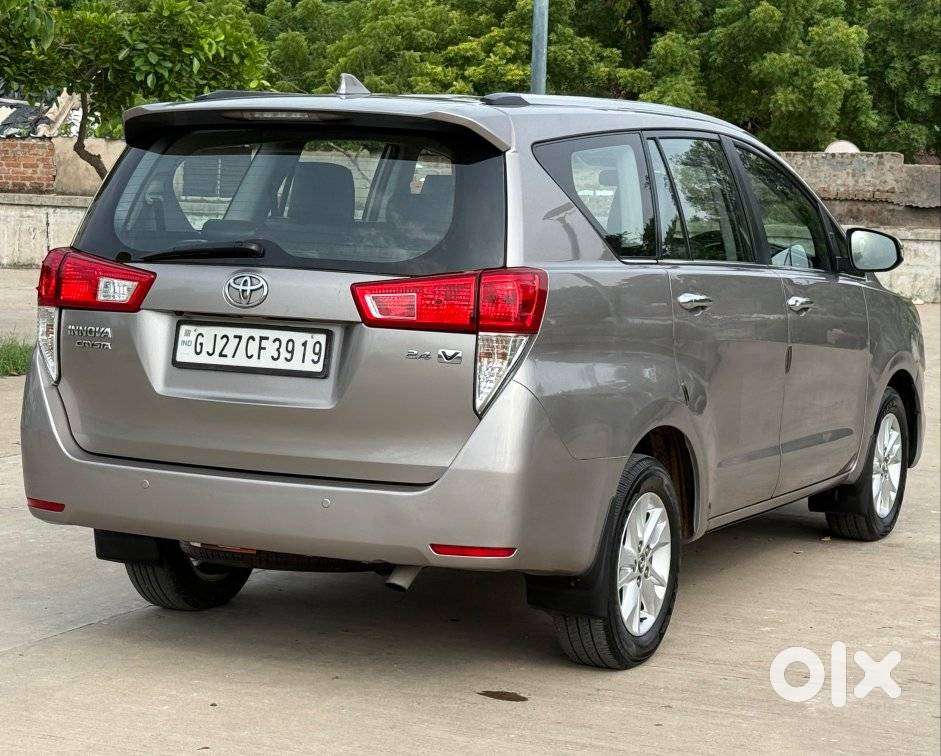 Toyota Innova Crysta 2.4 V 8 Str, 2018, Diesel