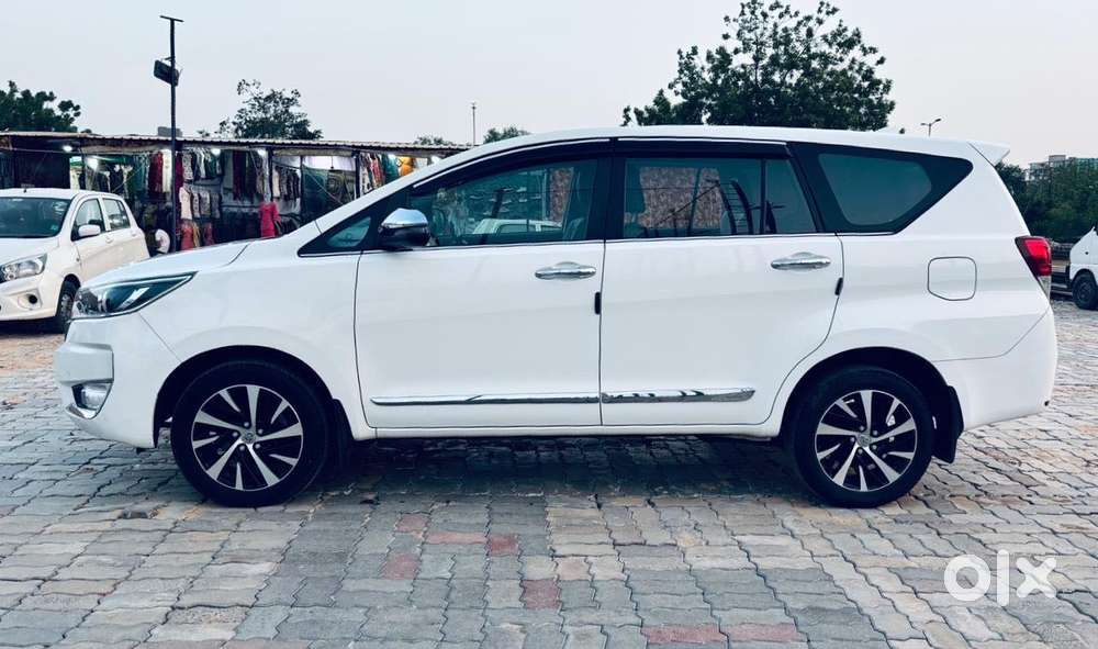 Toyota Innova Crysta [2020-ongoing] 2.4 Zx 7 Str, 2023, Diesel