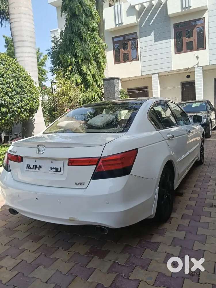 Honda Accord V6 3.5 2010 Petrol Rare One