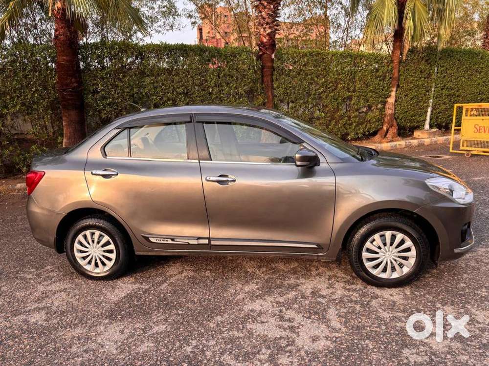 Maruti Suzuki Dzire 1.2 Vxi, 2018, Petrol