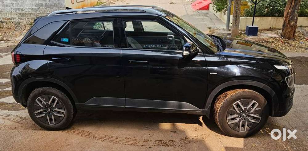 Hyundai Venue 2025 Petrol Good Condition