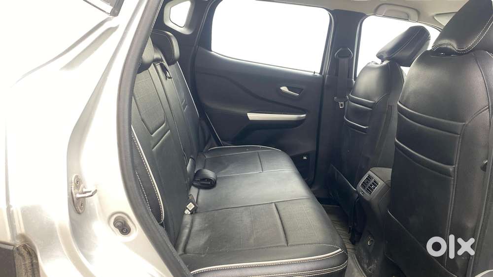 Nissan Magnite 1.0 Xv Premium Turbo Cvt, 2021, Petrol