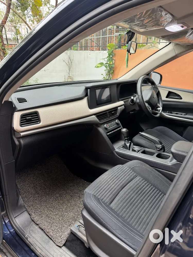 Mahindra Xuv700 2023 Diesel 59000 Km Driven