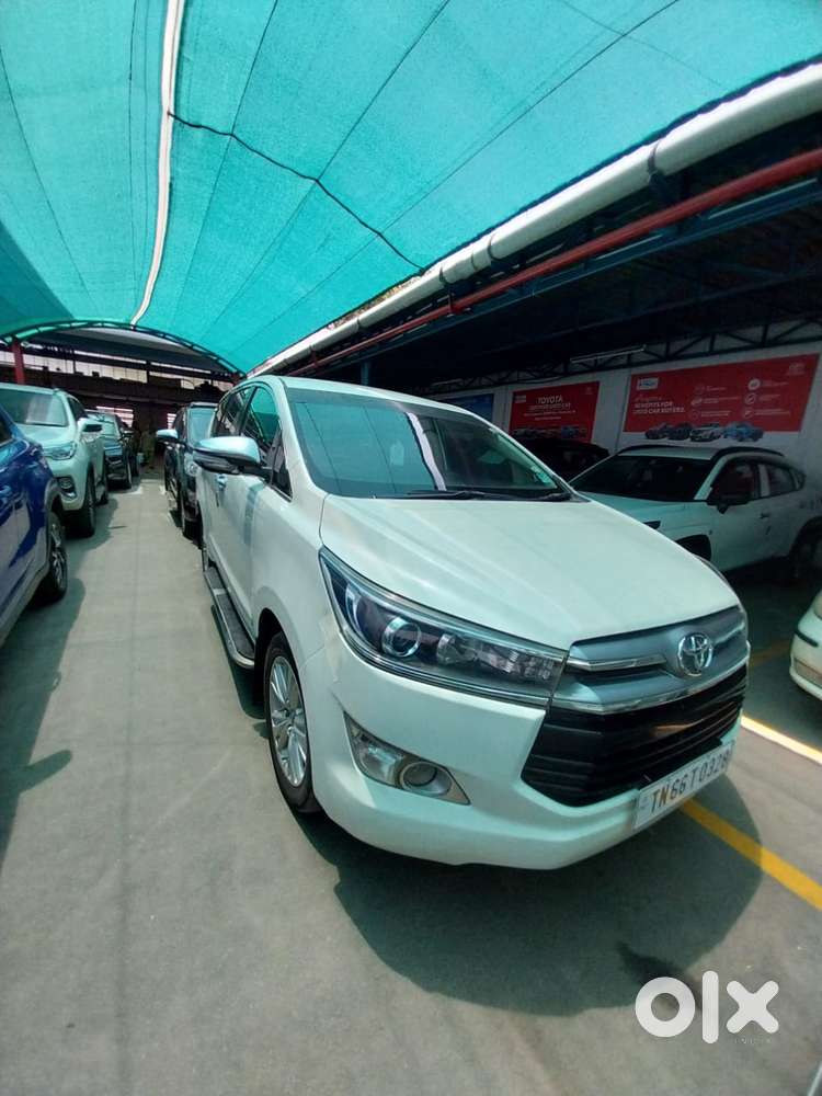 Toyota Innova Crysta 2.8 Zx At 7 Seater, 2016, Diesel