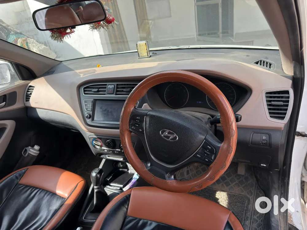 Hyundai I20 2020 Petrol 75000 Km Driven