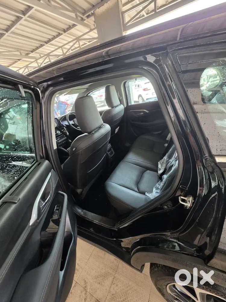 Toyota Urban Cruiser 2026 Petrol 9600 Km Driven