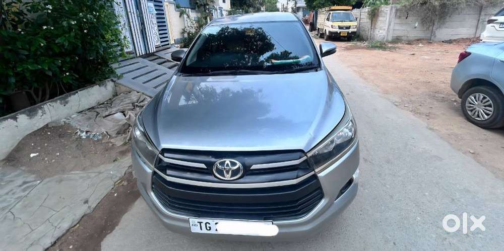 Toyota Innova Crysta 2.4 V 8 Str, 2017, Diesel