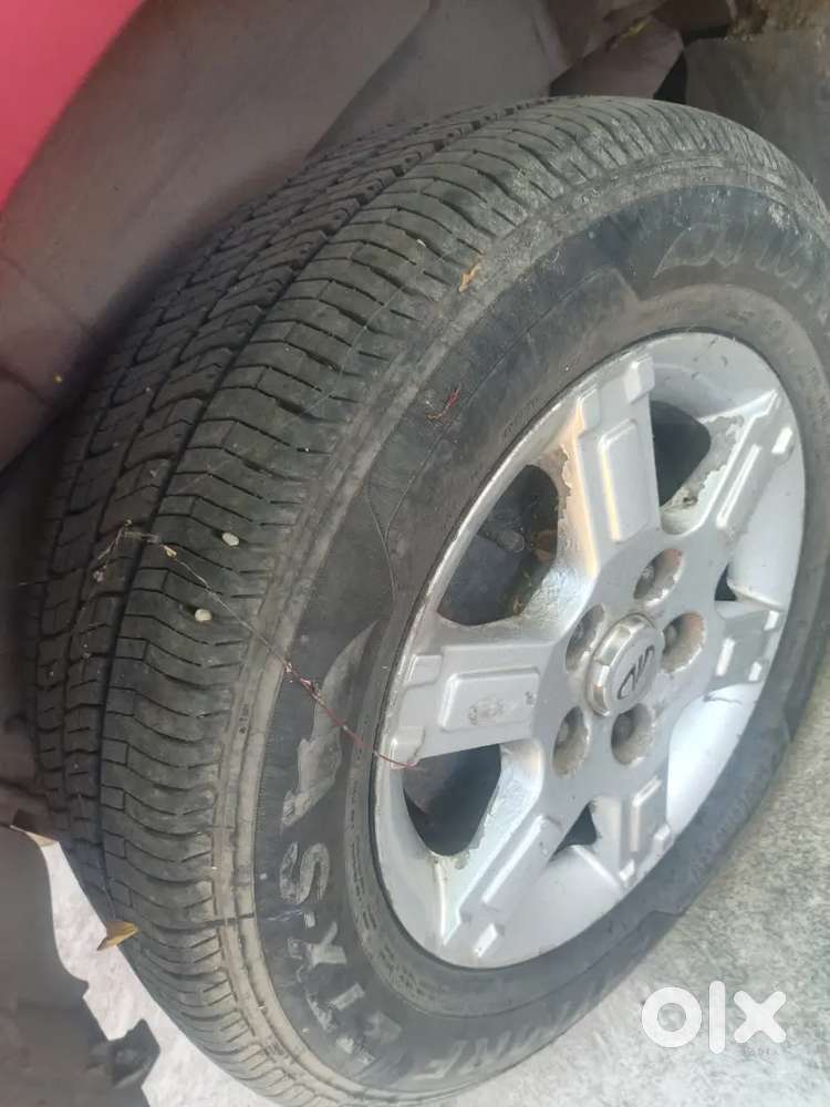 Mahindra Quanto 1.5 C8 2012