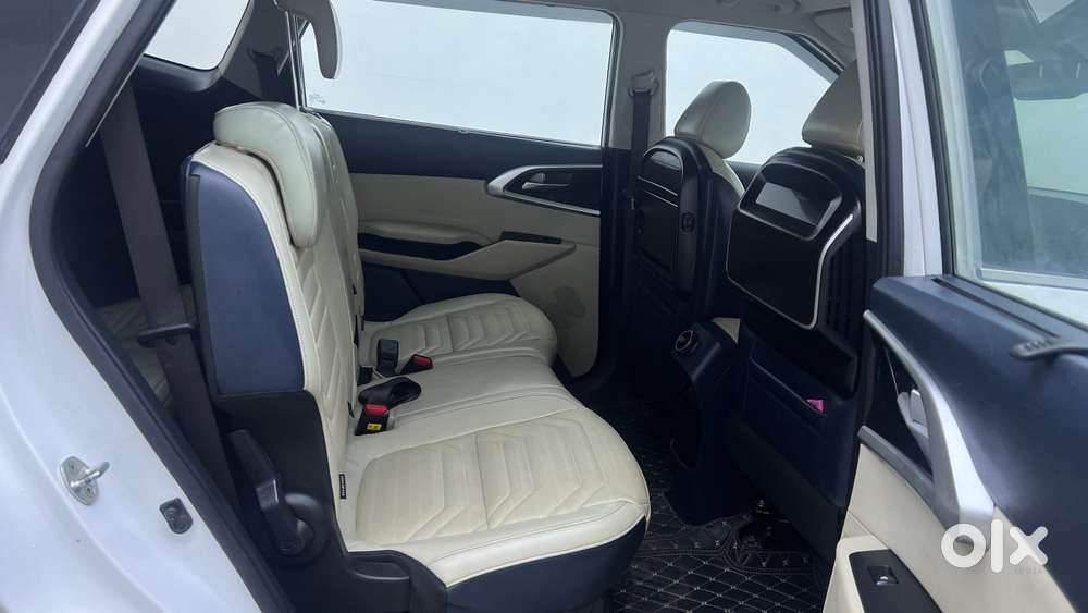 Kia Carens 1.4 Luxury 7 Str, 2022, Petrol