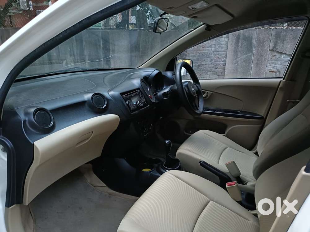 Honda Mobilio 1.5 S I-vtec Mt, 2015, Petrol