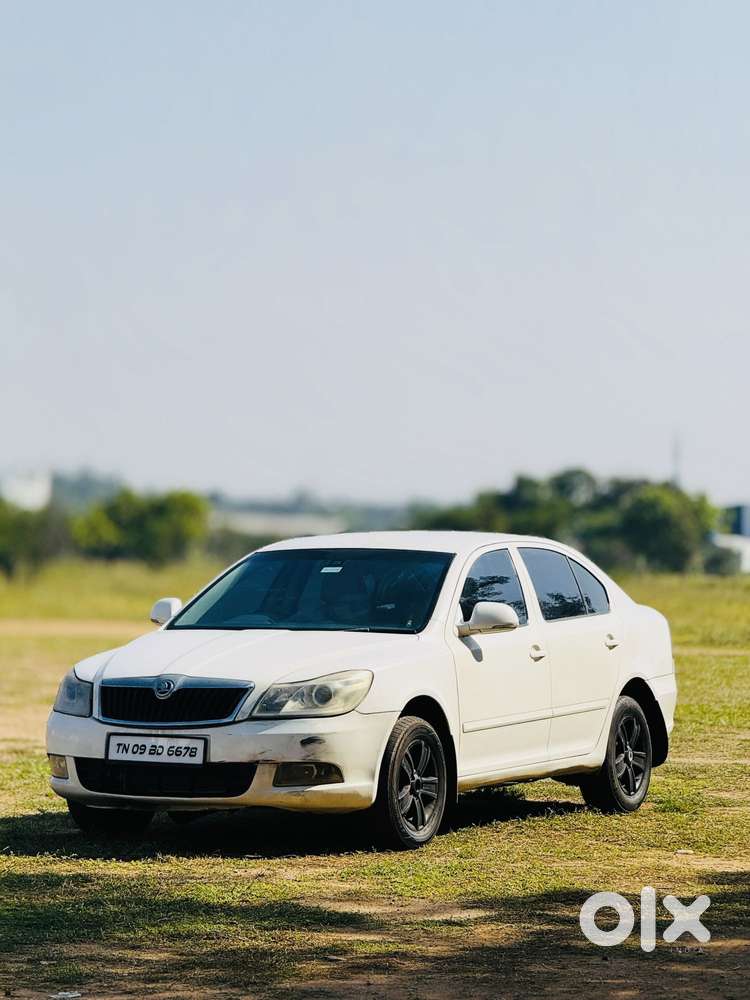 Skoda Laura Elegance 2.0 Tdi Cr At, 2010, Diesel
