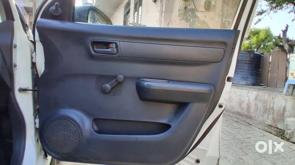 Maruti Suzuki Dzire Tour 2016