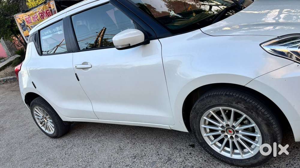 Maruti Suzuki Swift 2018 Petrol 65000 Km Driven