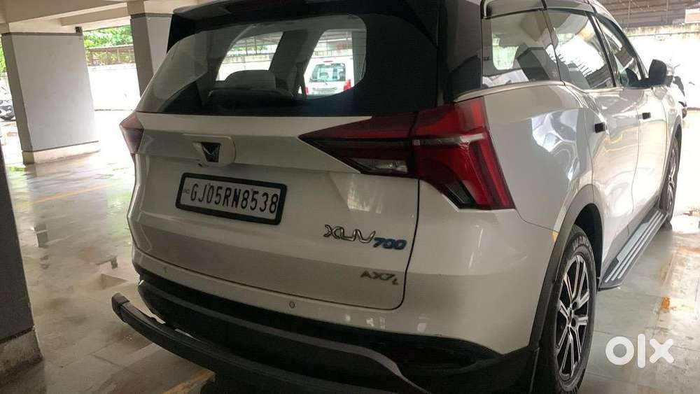 Mahindra Xuv700 Petrol Well Maintained