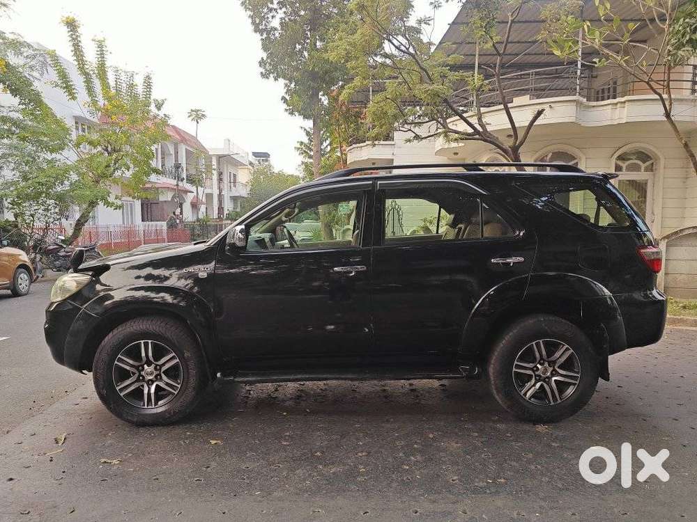 Toyota Fortuner 3.0 4x4 Manual, 2010, Diesel