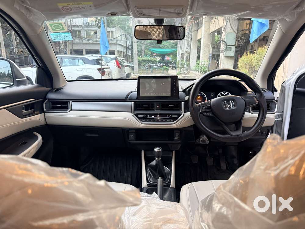 Honda Elevate V Mt, 2025, Petrol