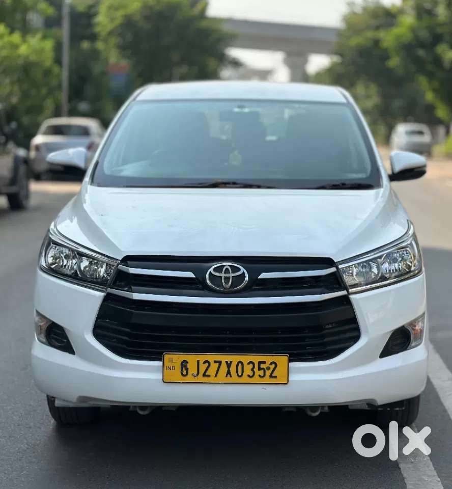 Toyota Innova Crysta [2020-ongoing] 2.4 Gx 8 Str, 2017, Diesel
