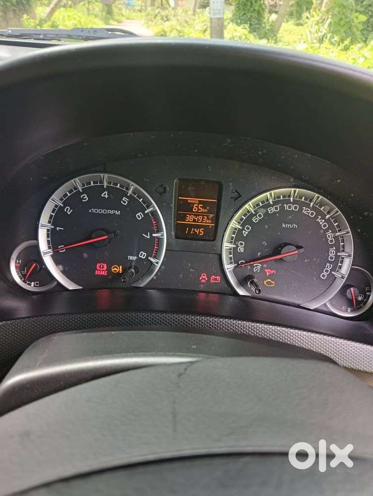 Maruti Suzuki Swift Dzire Vxi Optional, 2015, Petrol