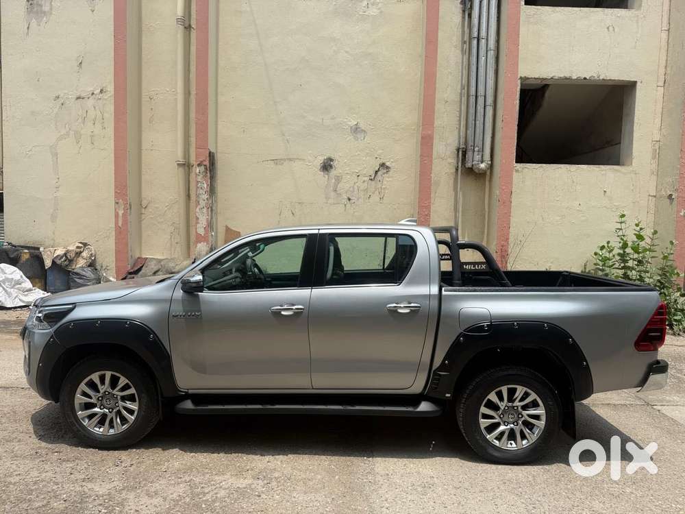 Toyota Hilux 2.8 High 4x4 Mt, 2023, Diesel
