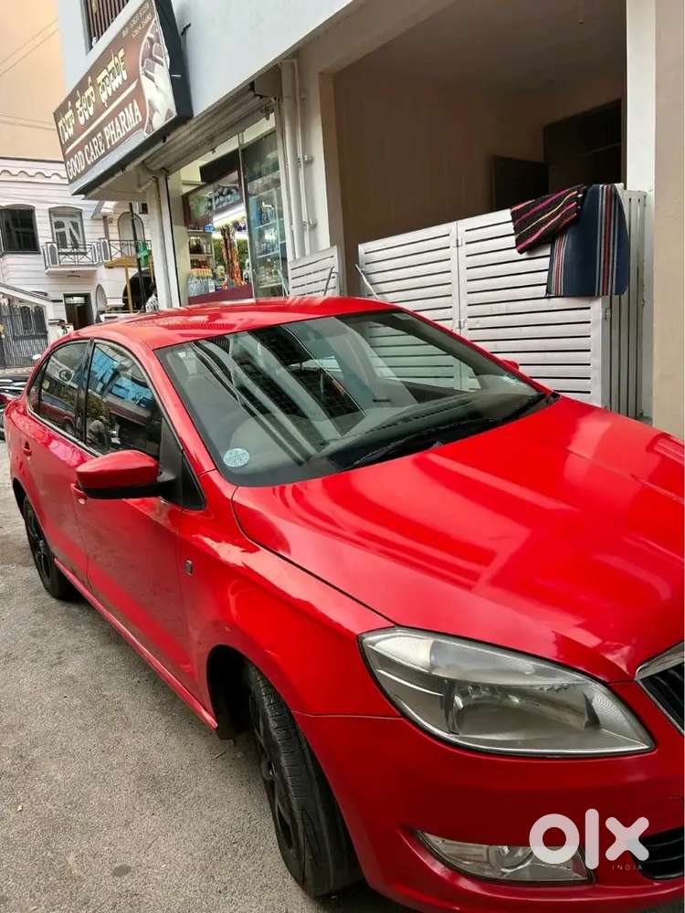 Skoda Rapid 1.6 Tdi 2012 Elegance Plus