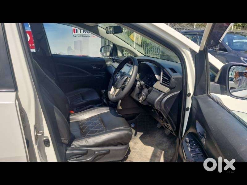 Toyota Innova Crysta 2.4 Gx Mt, 2019