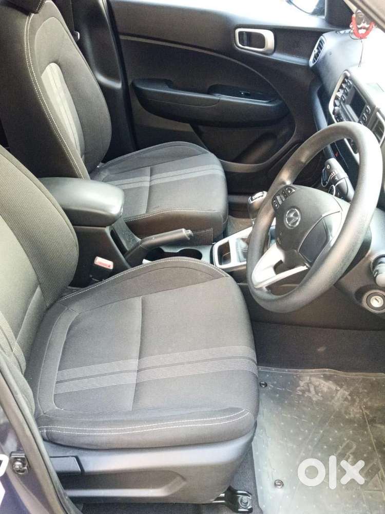 Hyundai Venue S Turbo, 2019, Petrol