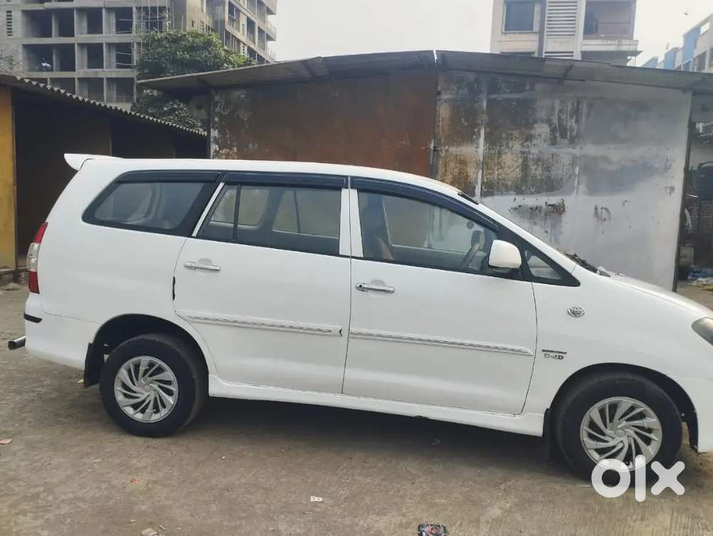 Toyota Innova 2011 Diesel 200000 Km