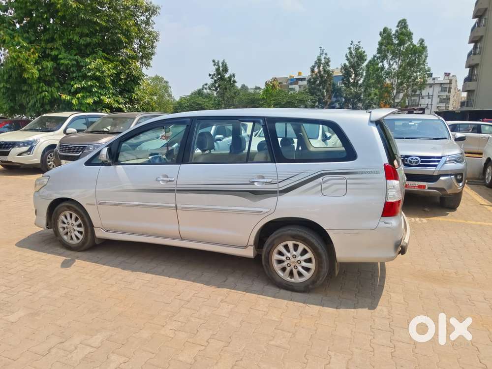 Toyota Innova 2012-2013 2.5 Vx (diesel) 8 Seater, 2012, Diesel